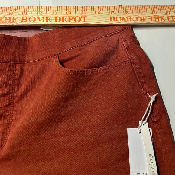 Soft surrounding the ultimate pull on stretch leg relax fit denim pants size L - Picture 12 of 13